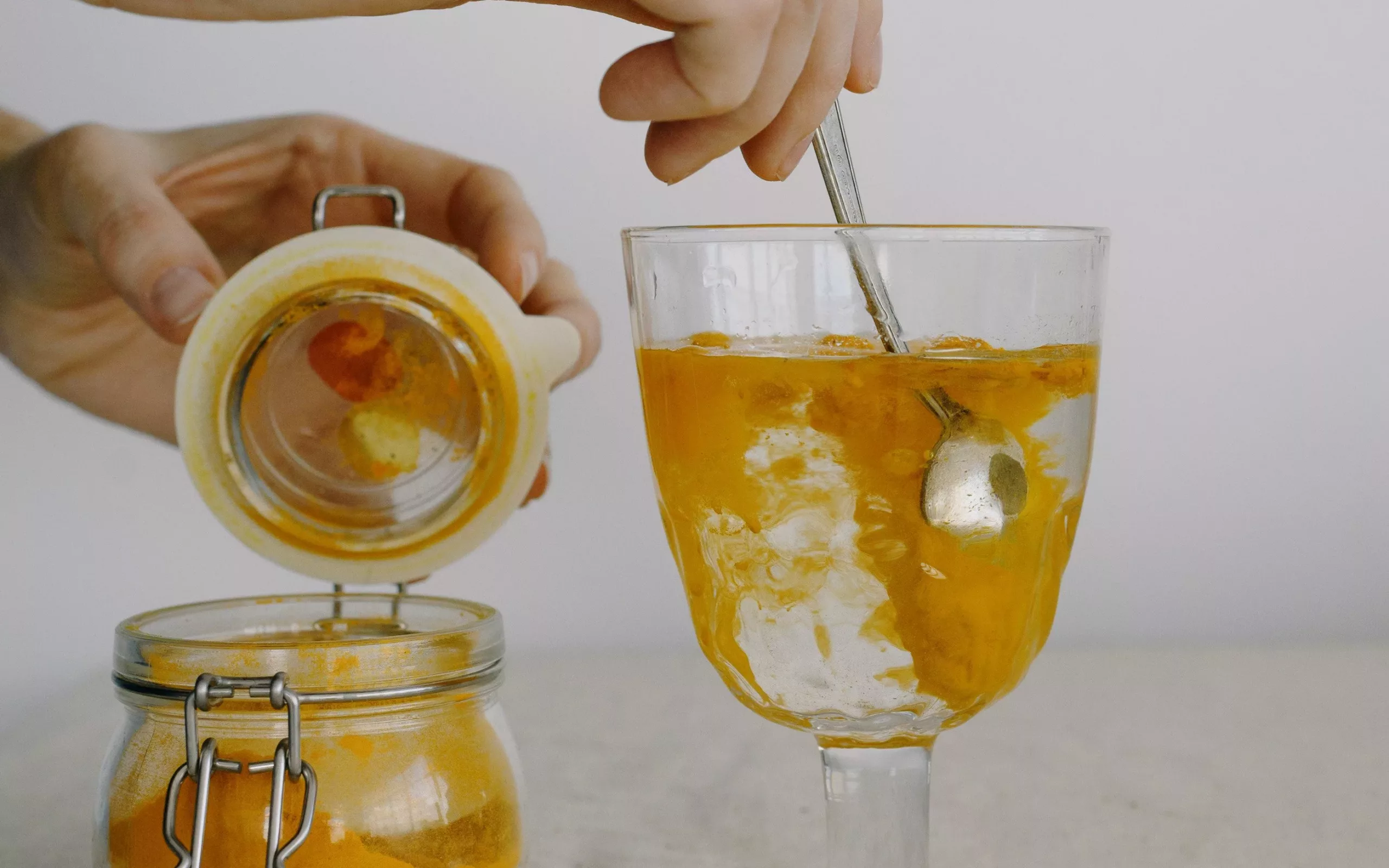Science behind the Combo: Turmeric and Honey