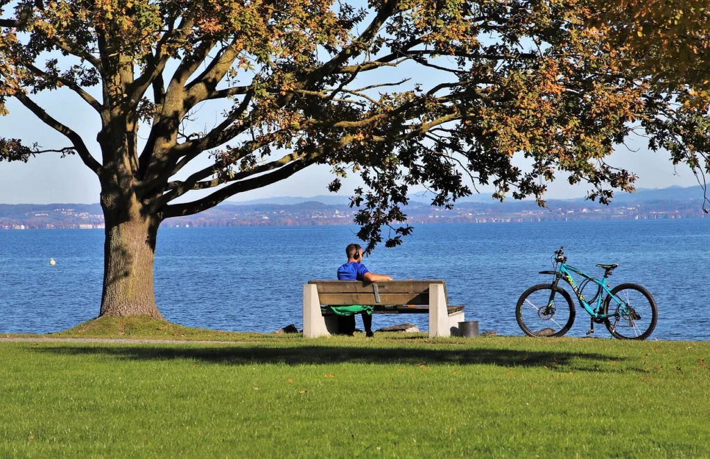How does green noise improve relaxation?