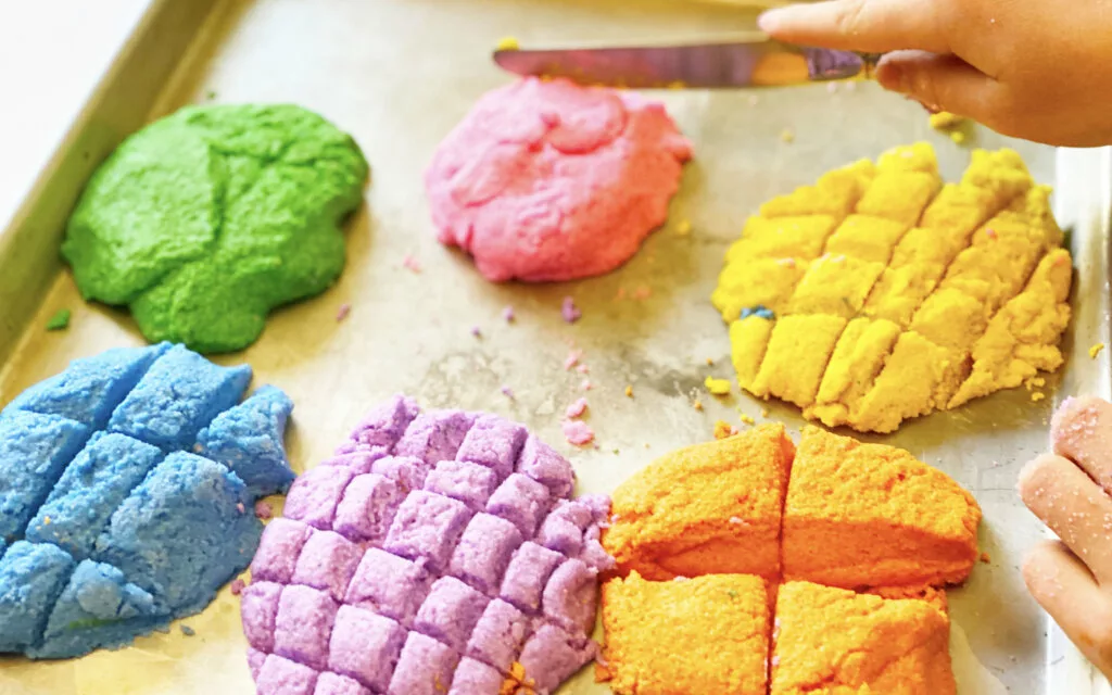 DIY kinetic sand without cornstarch